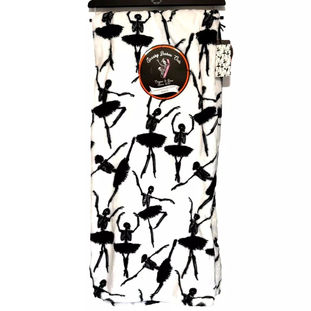 Halloween Skeleton Ballerinas Dance Plush Throw Blanket Plush Black White